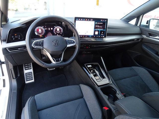 Golf 1.5 eTSI DSG "Edition 50" / AHZV