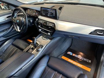 BMW 530 d xDrive Sport Line *LED*Pano*