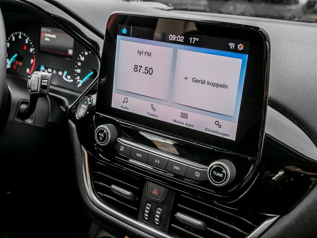 Ford Fiesta Titanium Abstandstempomat LED Sitzheizung