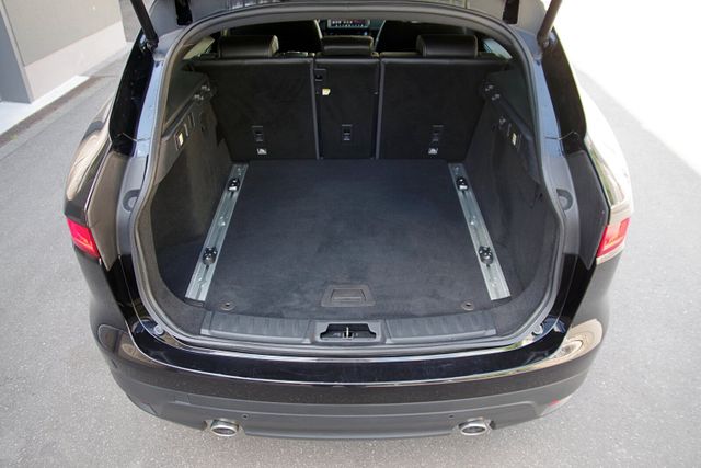 Jaguar F-PACE R-Sport 30d AWD*ACC,Pano,Kamera,Komfort*