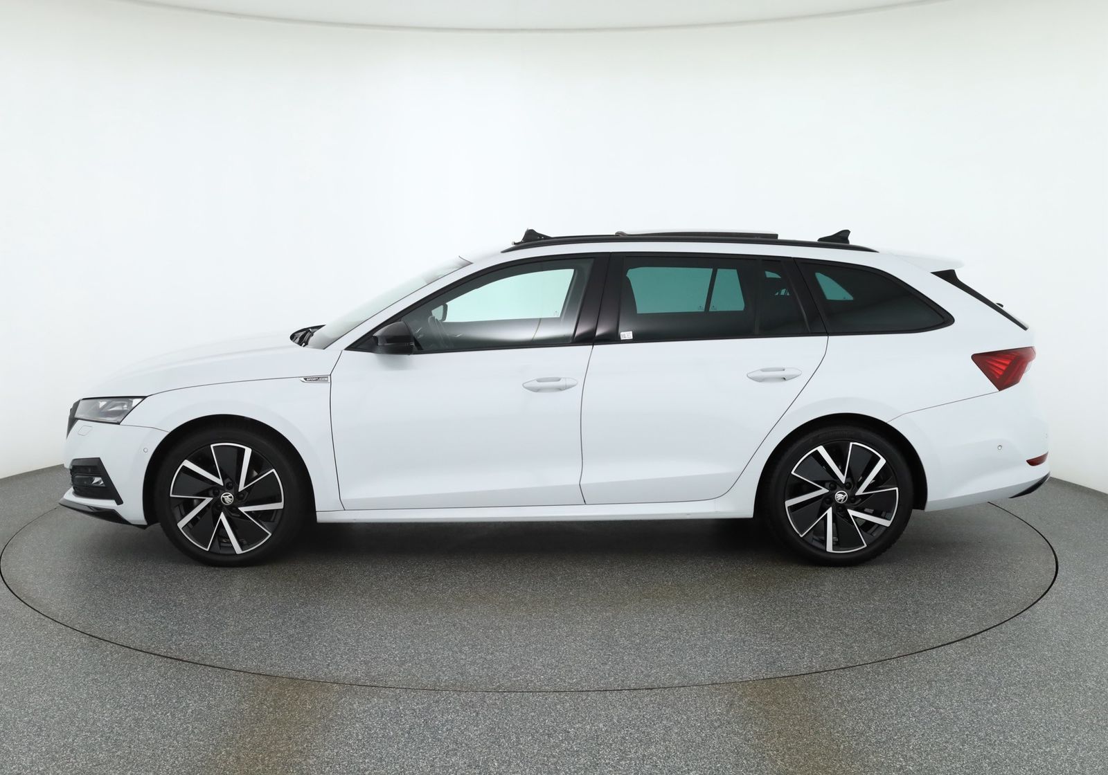 Skoda Octavia Combi 2.0 TDI DSG Sportline 4x4 LED AHK imagem 2
