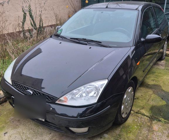 Ford Focus 1,6 1 hand