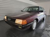 Audi 100 2.2E