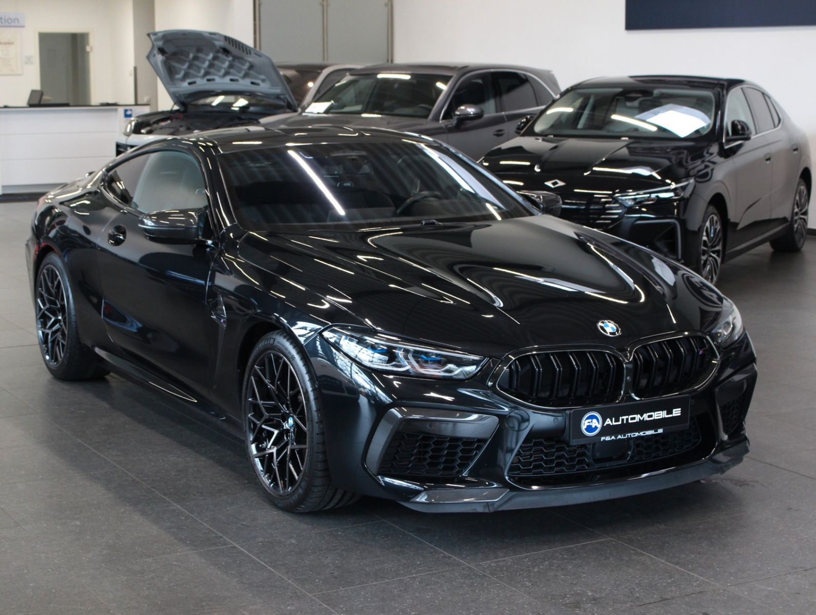 Fahrzeugabbildung BMW M8 Coupe Comp. M Driver´s*B&W*Softclose*TOP