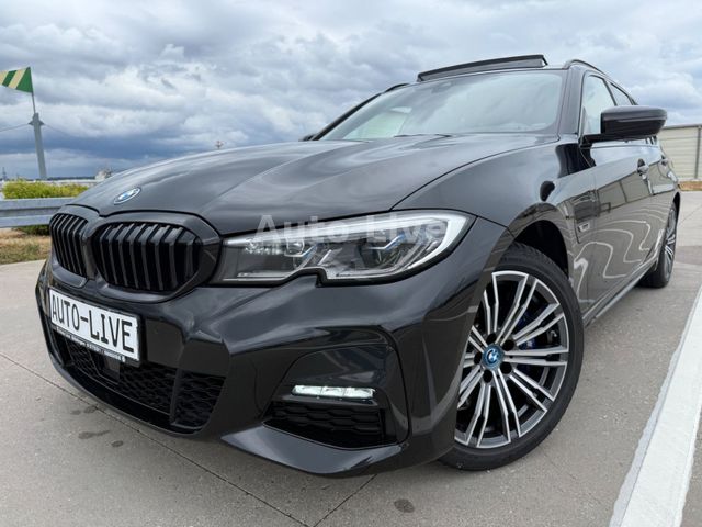 BMW 330e Tou*SAG*M PAKET*NAVI*LASER*VIRT*HEAD-UP*AHK