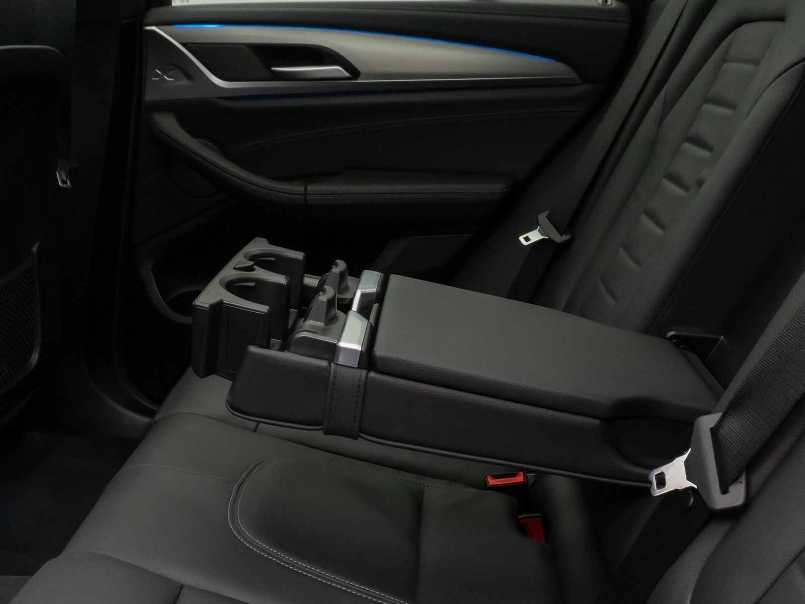 Fahrzeugabbildung BMW iX3 Impressive Panorama 360°HUD DAB H/K Sport