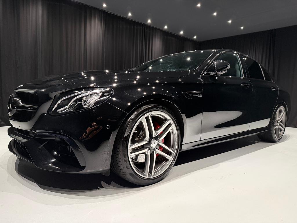 Mercedes-Benz E 63 AMG