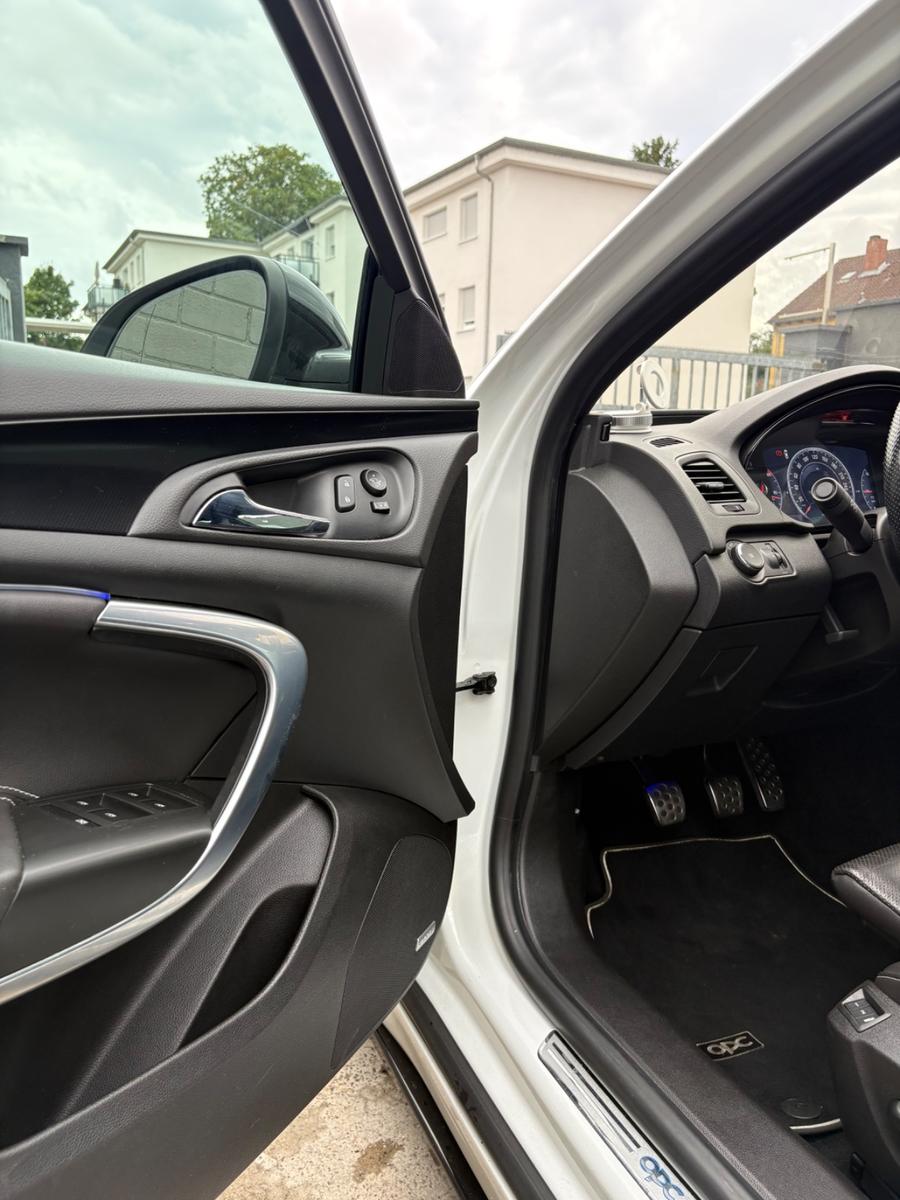 Opel Insignia OPC 4x4 UNLIMITED SPUR/TOT/NAVI/ACC/SZH