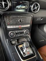 Mercedes-Benz SLC 300 Autom. - - Mercedes-Benz SLC 300 von privat