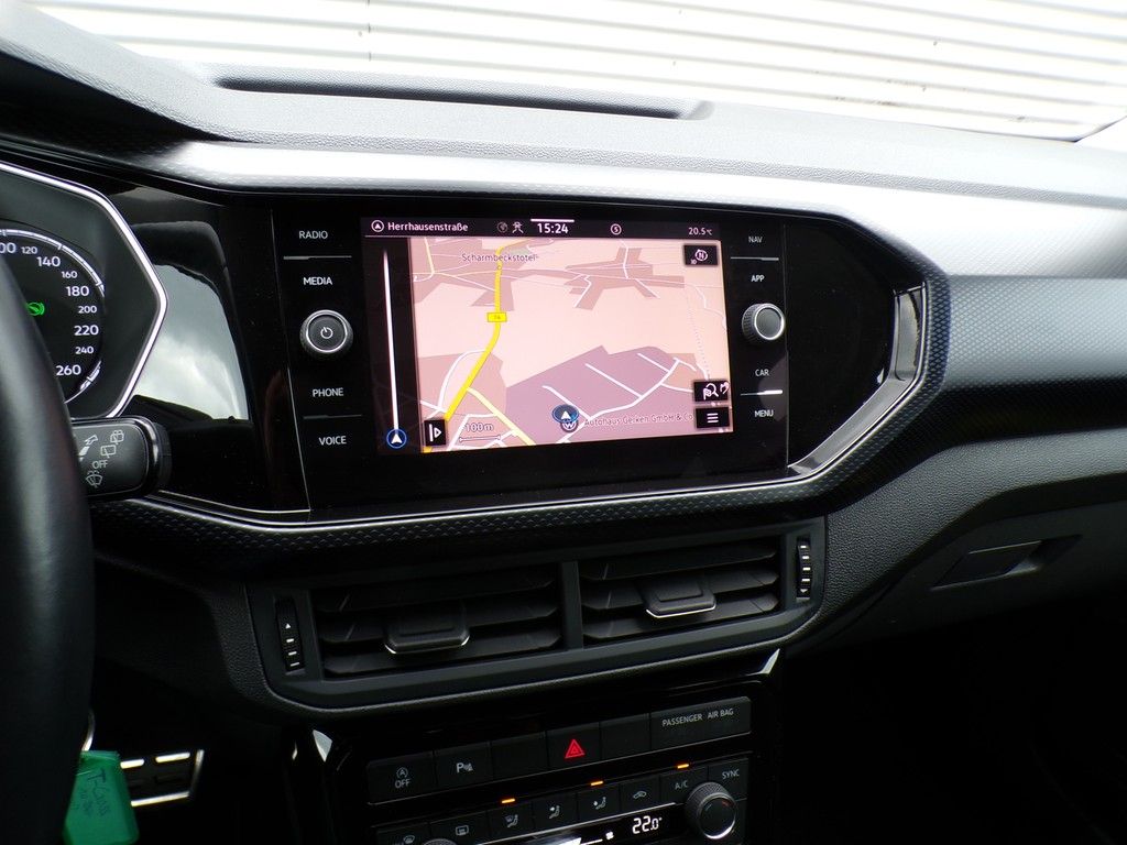 Fahrzeugabbildung Volkswagen T-Cross 1.0 TSI DSG Life *AHK*LED*NAVI*LaneAssis