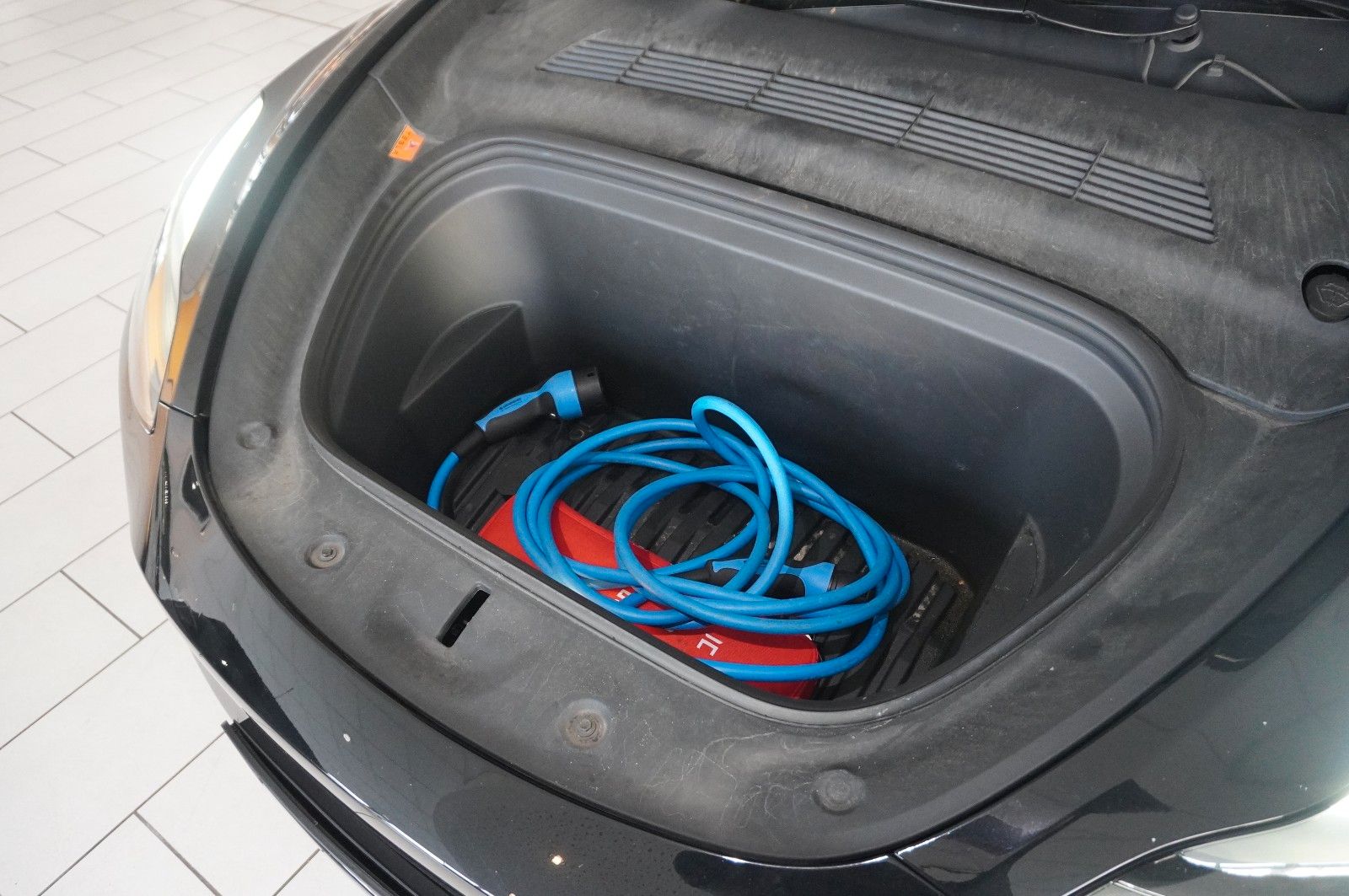 Fahrzeugabbildung Tesla Model Y PERFORMANCE DUAL-MOTOR NAVI/LED/DAB/AHK