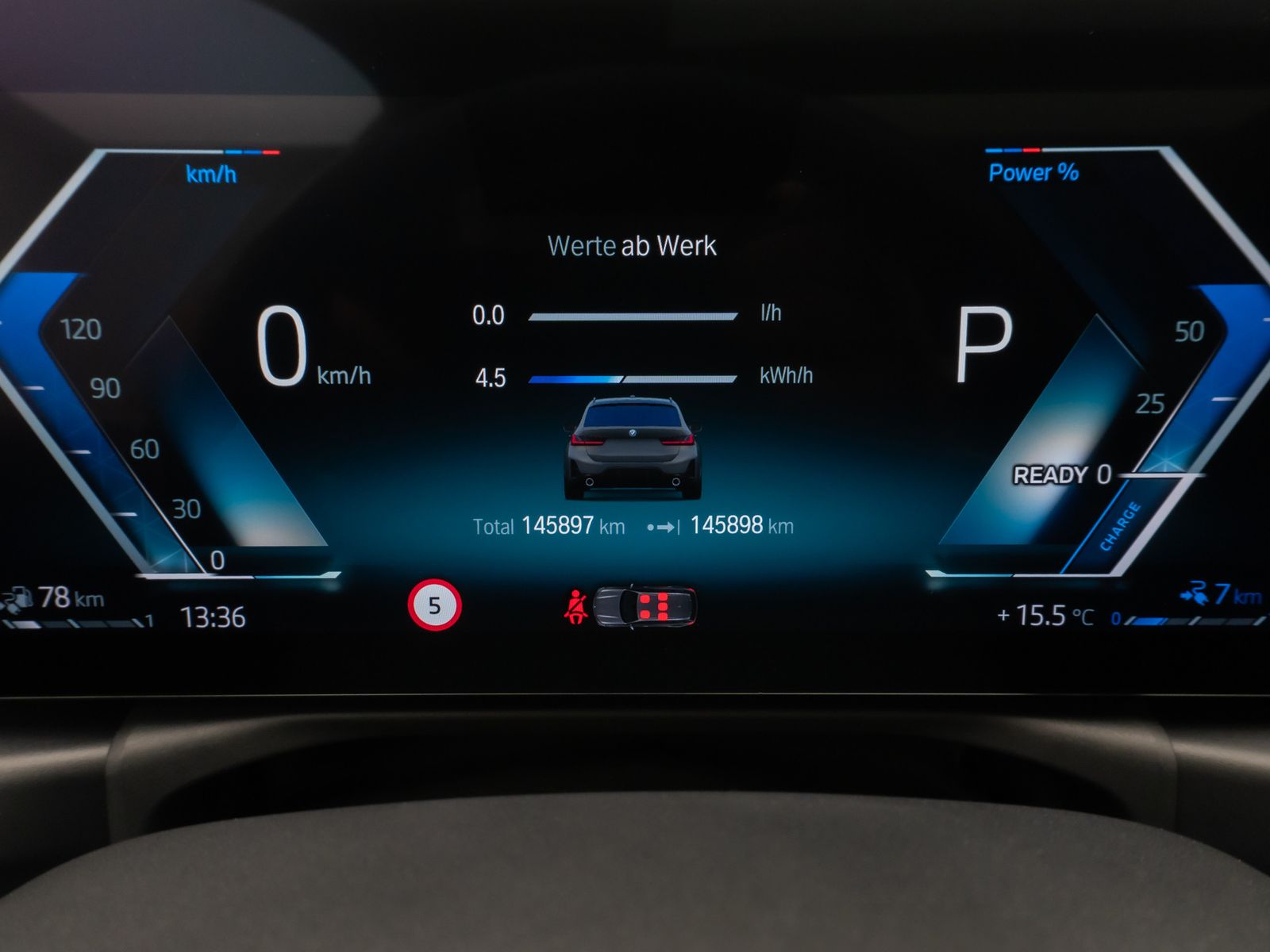Fahrzeugabbildung BMW 330e xD M Sport Panorama Kamera HUD H/K AHK 19"