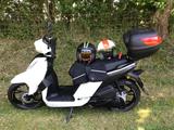 Peugeot Hochwertiger Motorroller mit Kurzzulassung