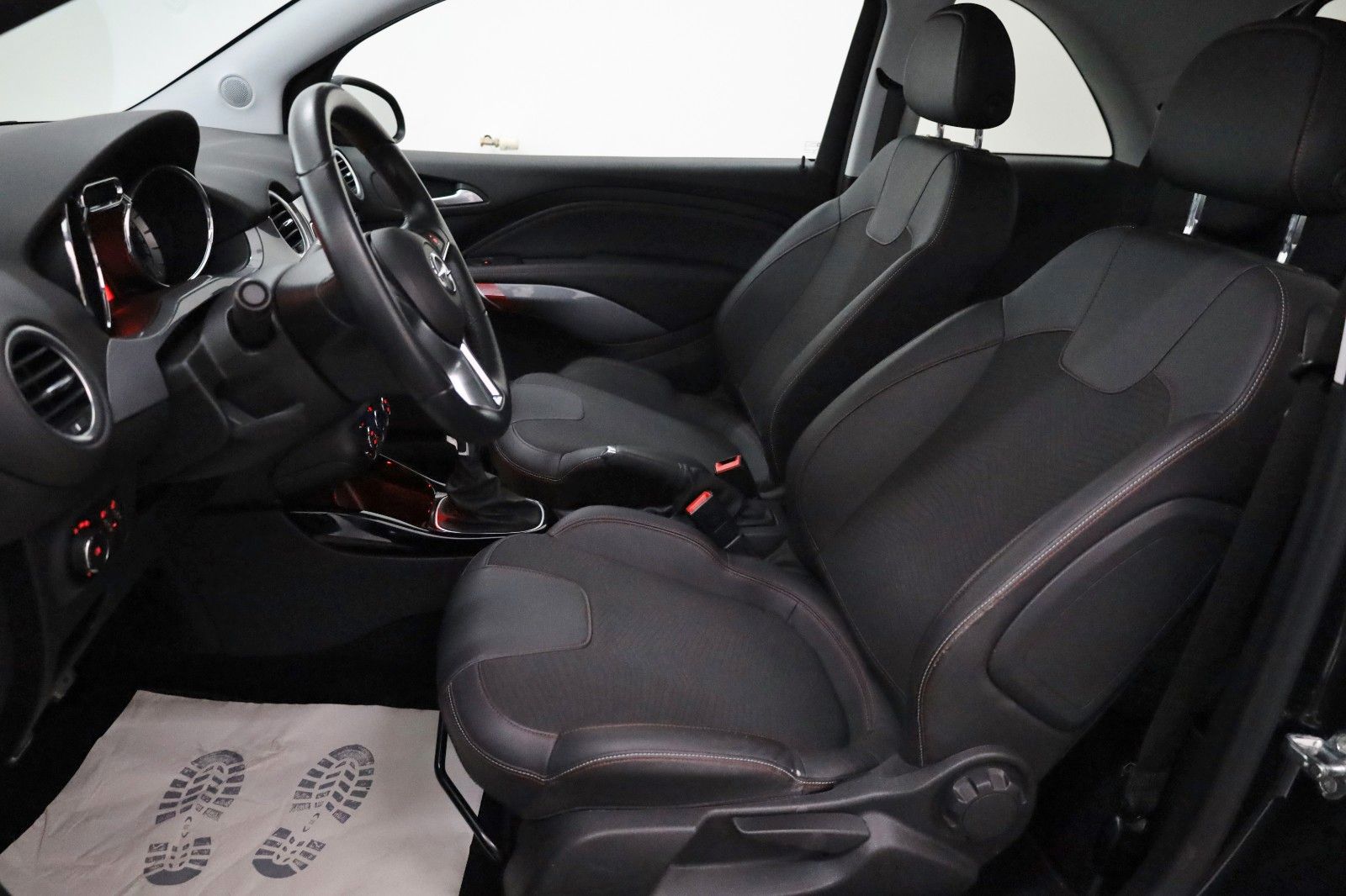 Fahrzeugabbildung Opel Adam S OPC Performance T.Leder,8 fach bereift