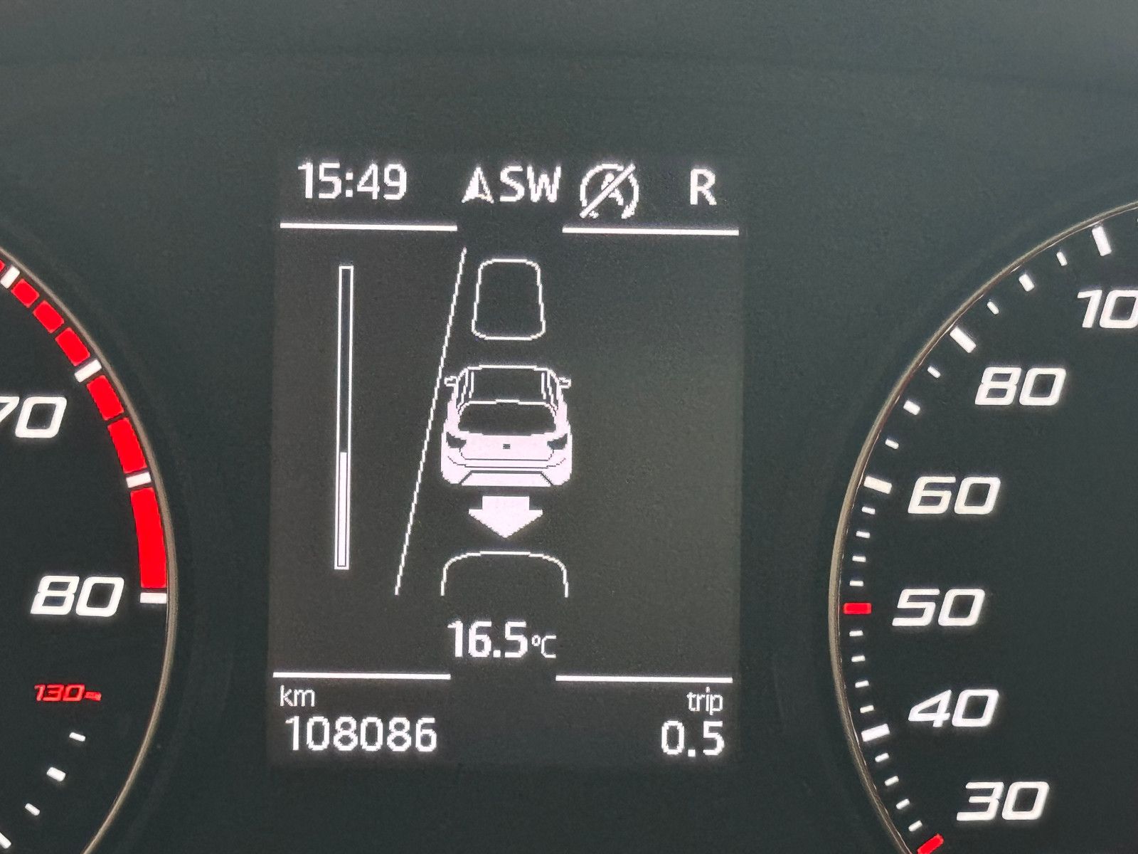 Fahrzeugabbildung SEAT ARONA SPORTPAKET FR-LINE DSG ACC LED BEATS KESSY