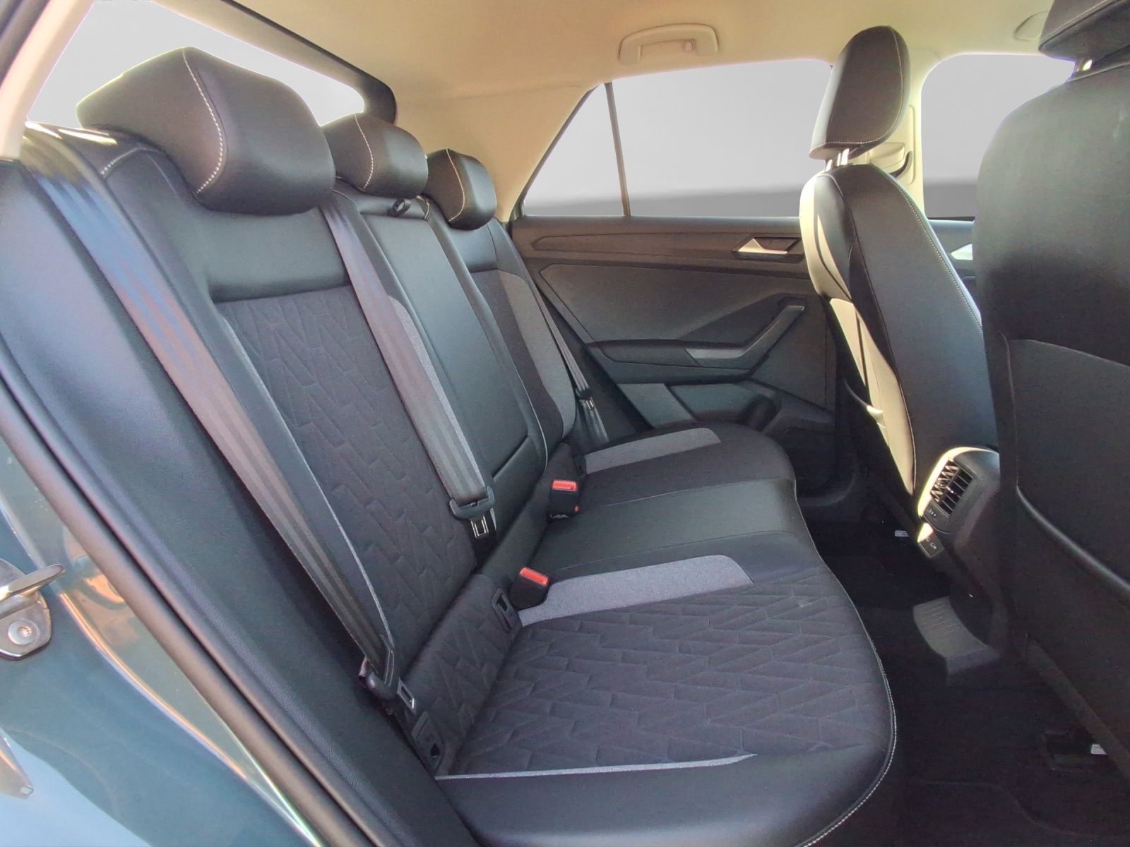 Volkswagen T-Roc - Bild 7