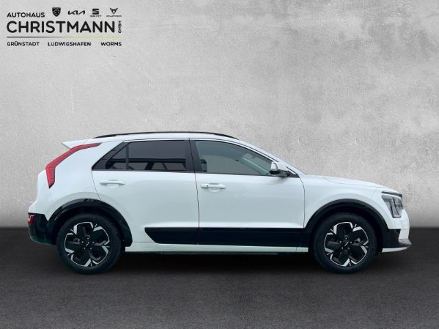 Fahrzeugabbildung Kia Niro 64,8 kWh SPIRIT *ANHÄNGERKUPPLUNG*NAVIGATIO