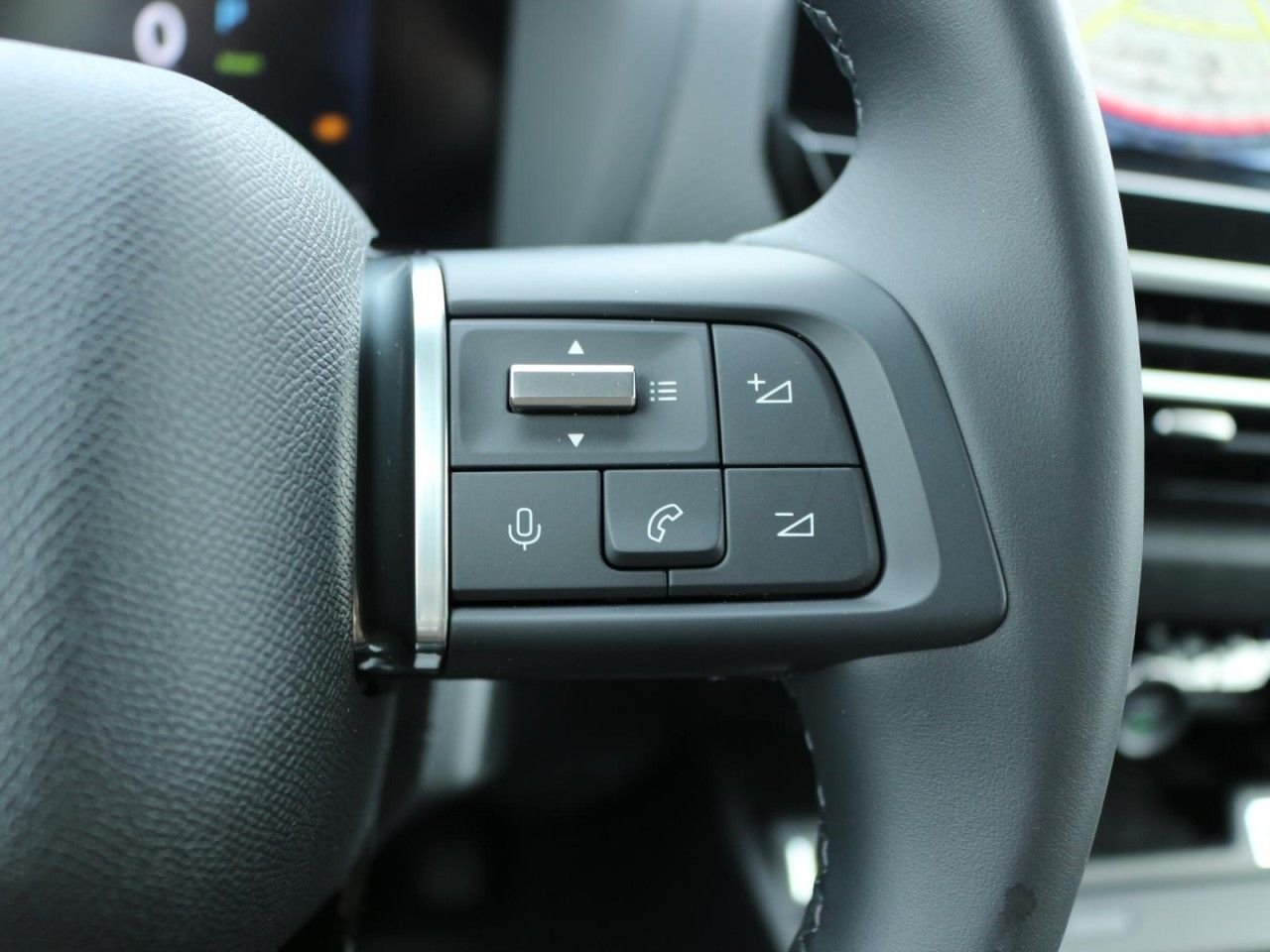 Fahrzeugabbildung Citroën ë-C4 156 Max
