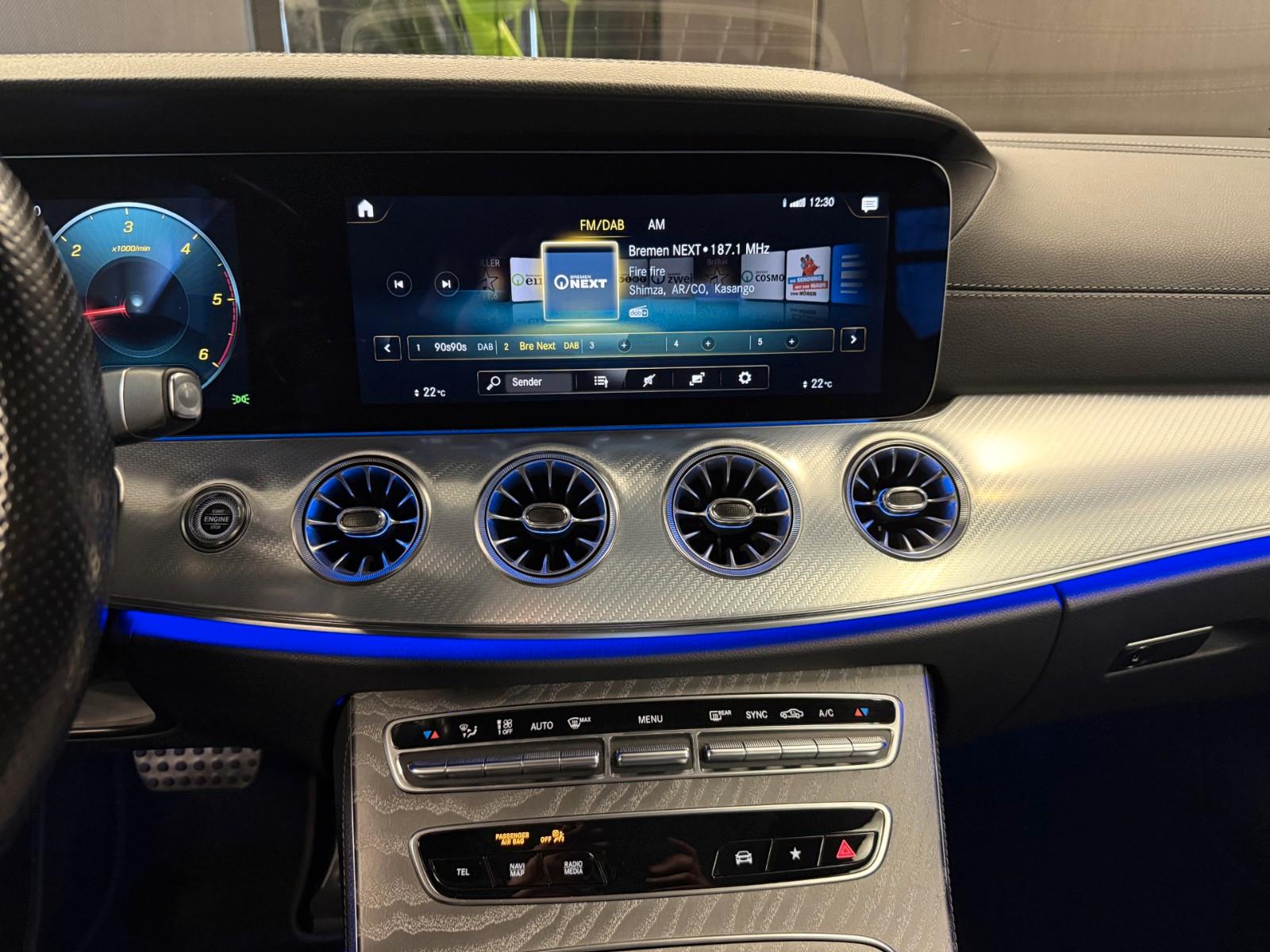 Mercedes-Benz E 220d Coupe AMG LED BURMESTER PANO.KAMERA NIGHT