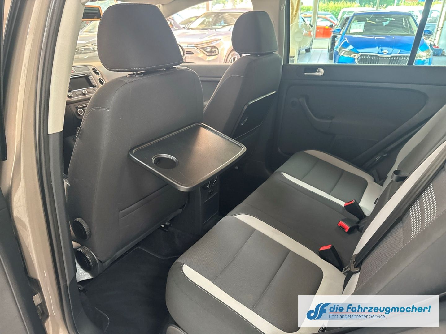 Fahrzeugabbildung Volkswagen Golf Plus VI Life Navi Dyn. Kurvenlicht 2-Zonen-