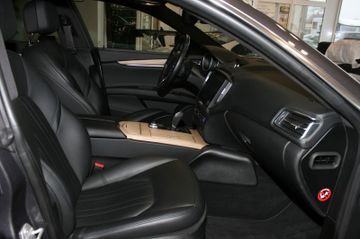 Fahrzeugabbildung Maserati Ghibli 3.0 V6 Diesel Automatik Premium Paket