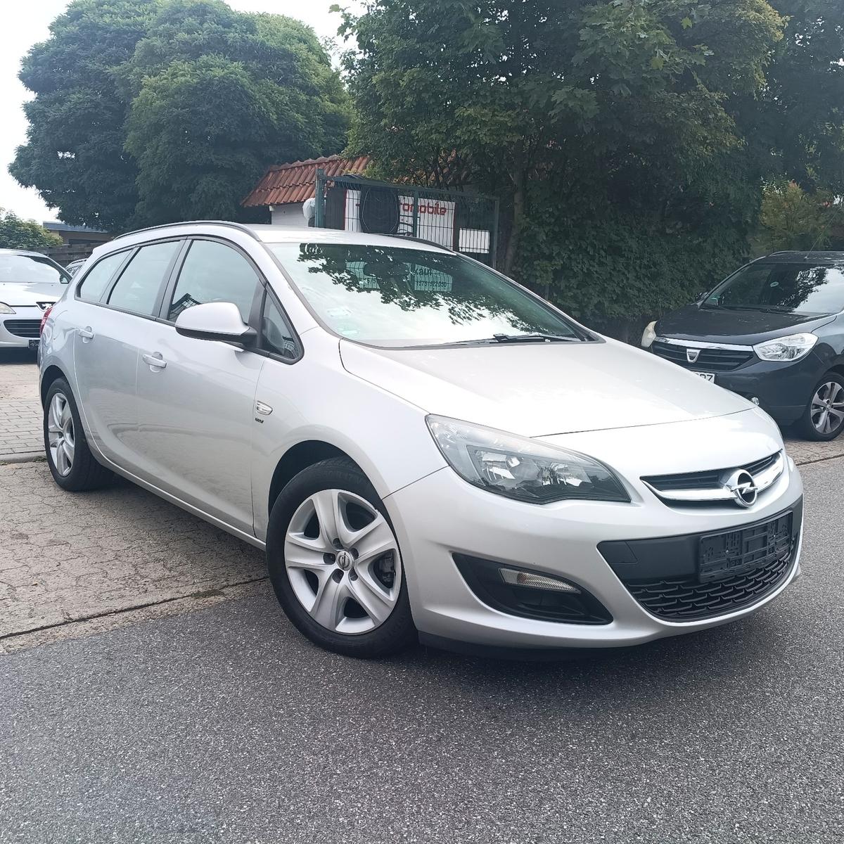 Opel Astra 2014 — engine 1.686 cm³, 110 HP (81kW)
