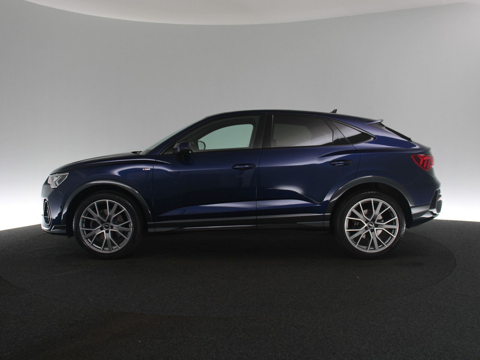 Audi Q3 Sportback 40 TFSI quattro S line AHK SONOS foto 25