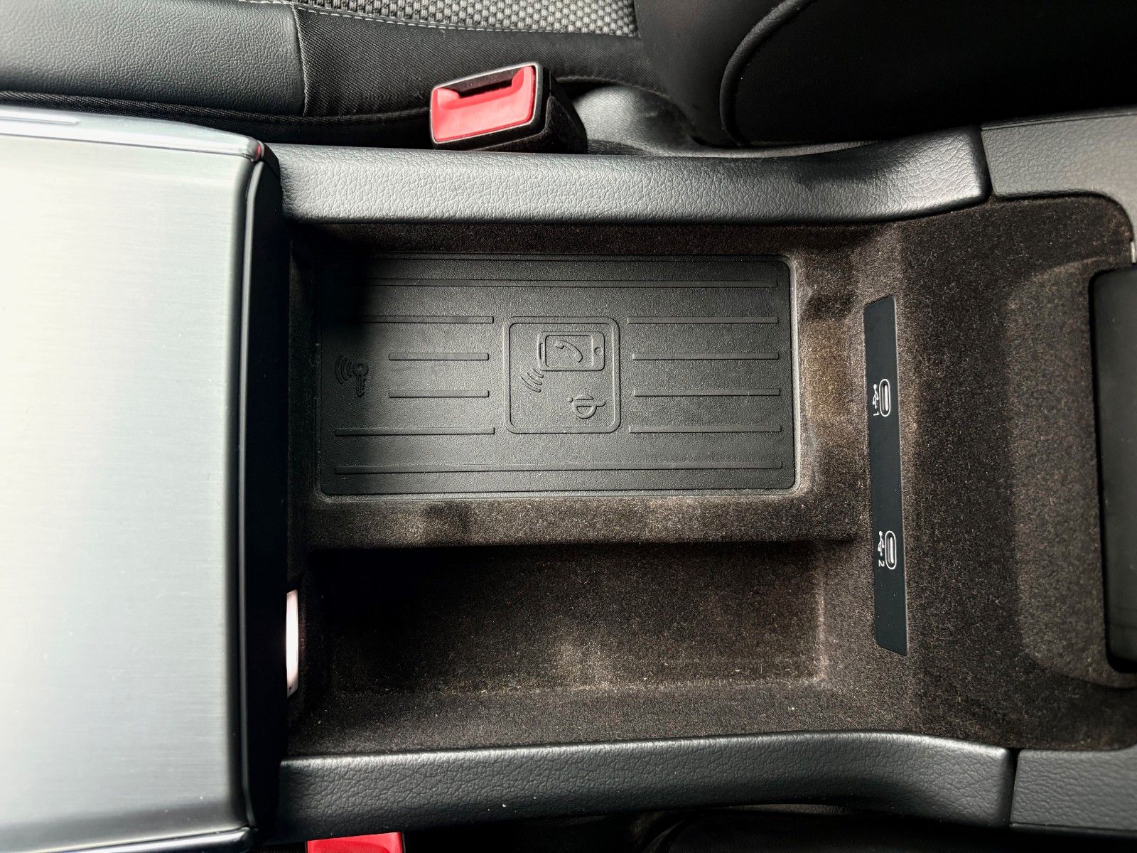 Fahrzeugabbildung Audi A6 Avant 45 TDI quattro S LINE SPORT PLUS LED PA