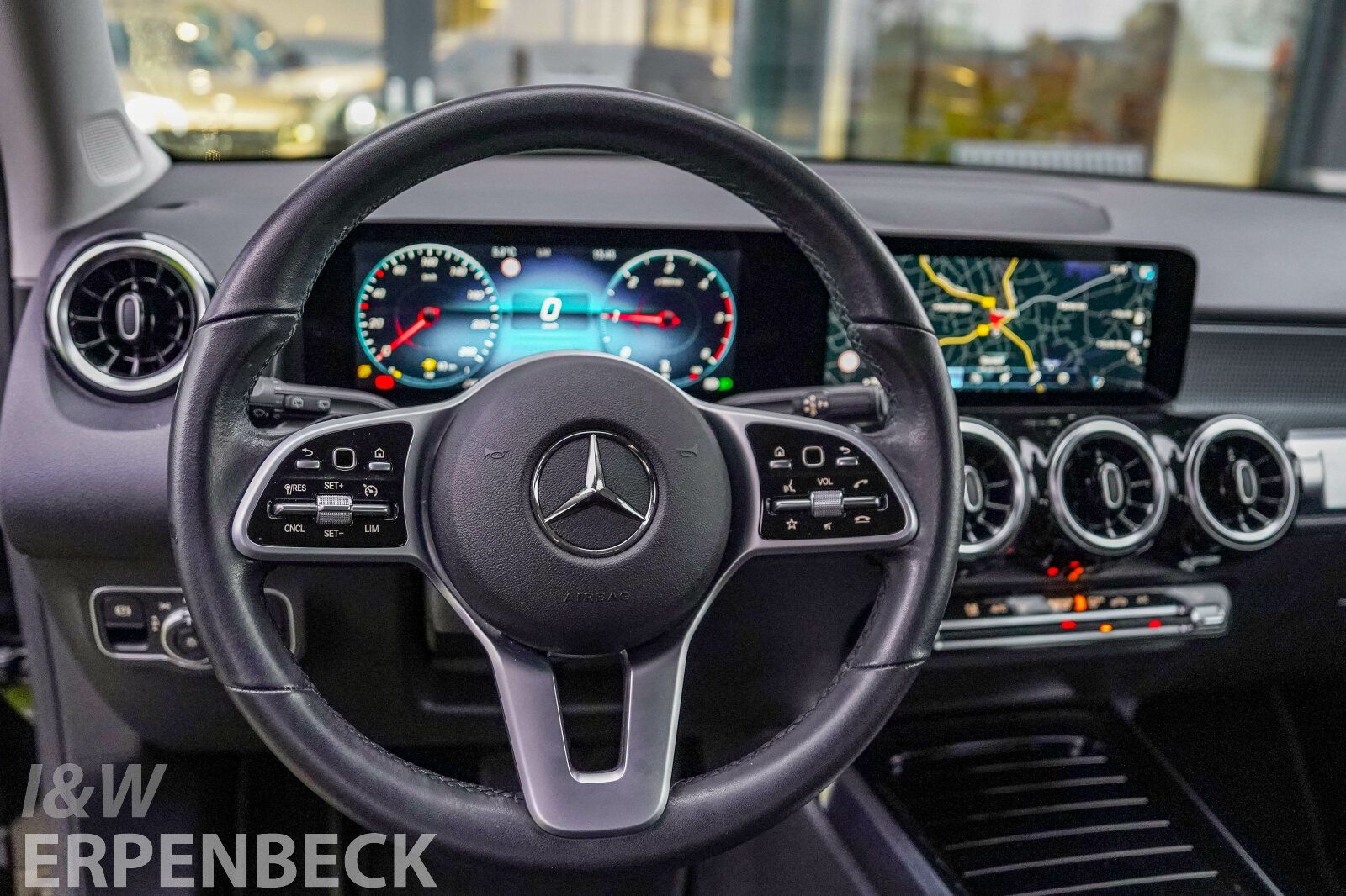 Fahrzeugabbildung Mercedes-Benz GLB 200 d Progressive Multibeam Kam EasyP Totwkl