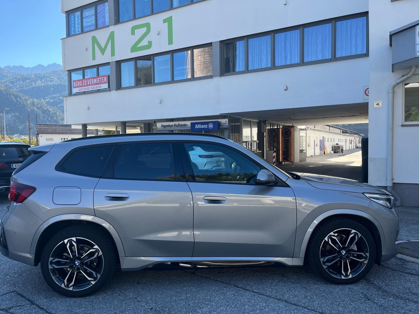BMW X1 sDrive18d M Sport/Panoramadach/Premium Paket