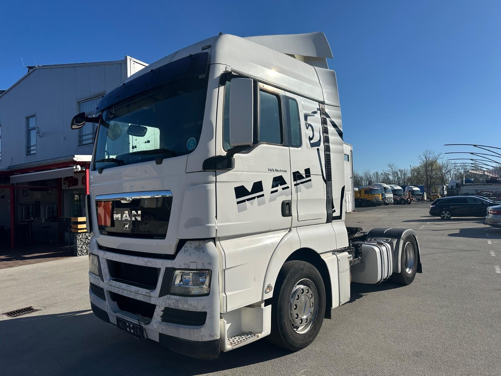 MAN TGX 18.440 XLX / Manual