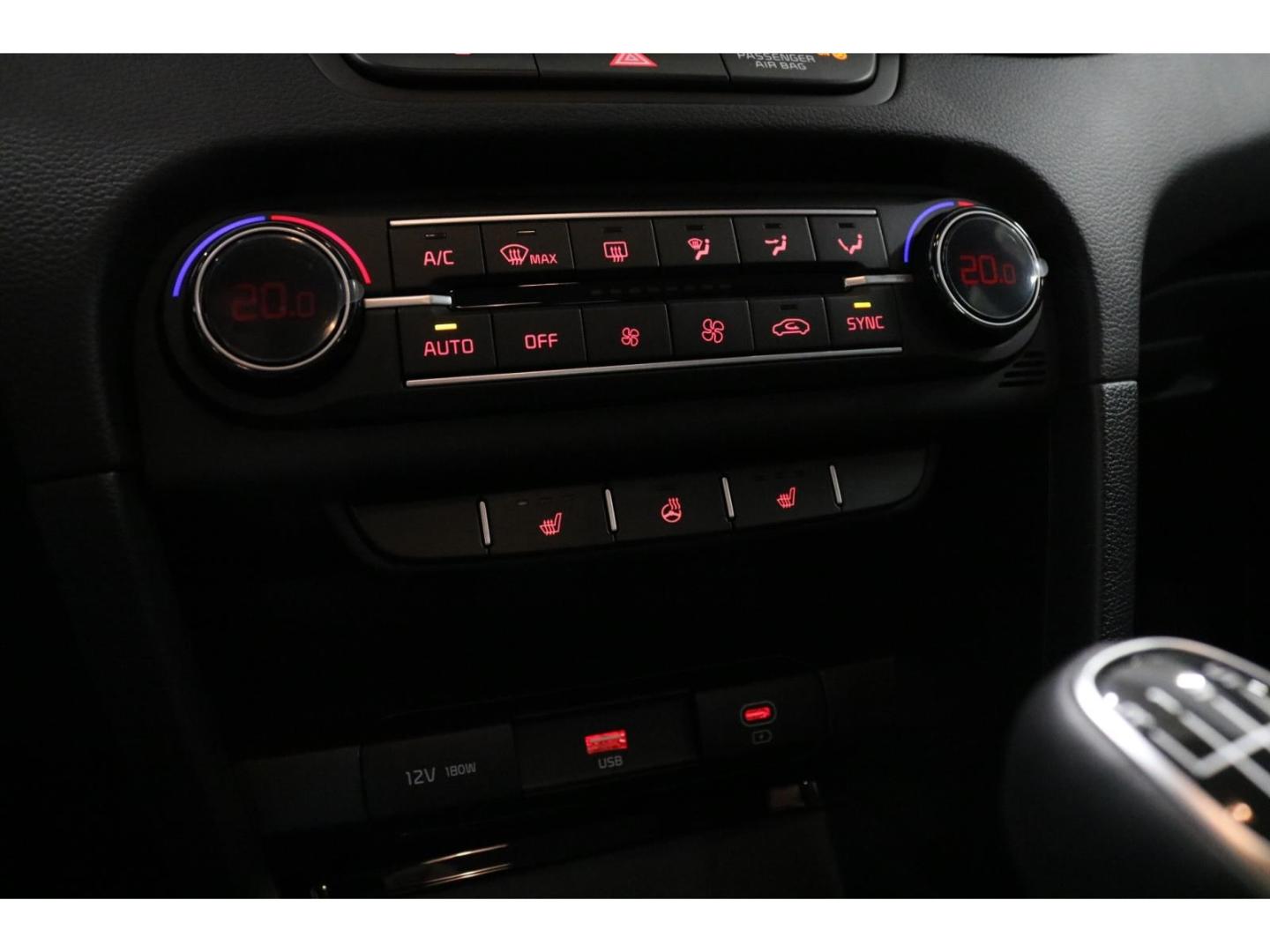 Kia Ceed_sw Vision Kamera PDC Navi SHZ Tempomat Alu