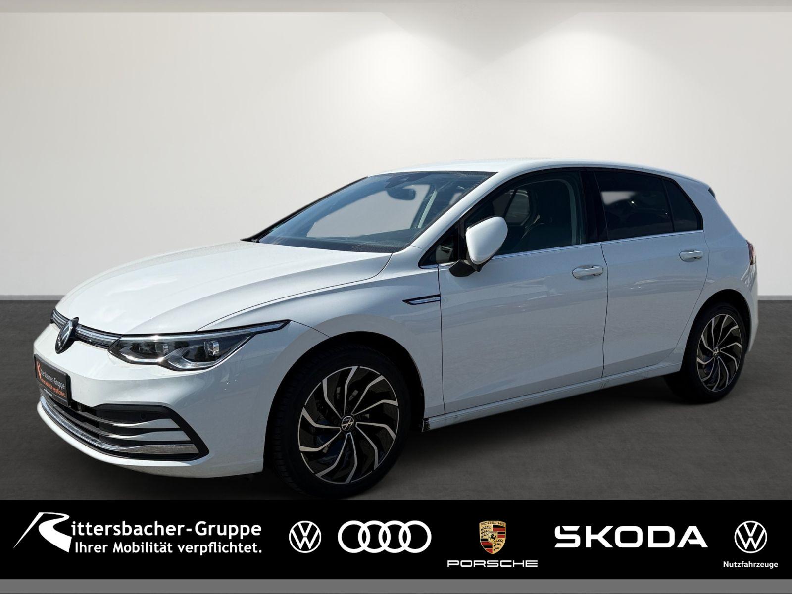 Volkswagen Golf VIII 1.5 eTSI Style DSG Navi LEDPlus RearVi