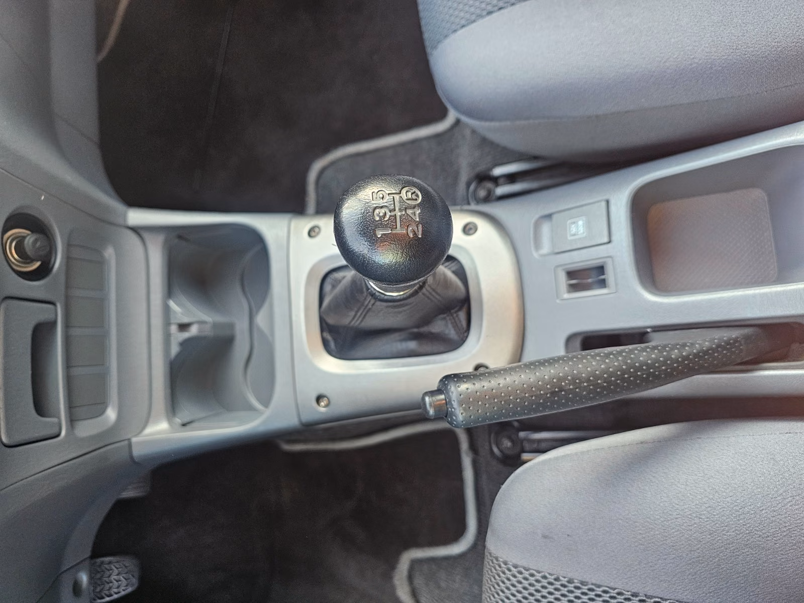 TOYOTA RAV 4 RAV4 2.0 B 4X4 | 150 ch | BVM