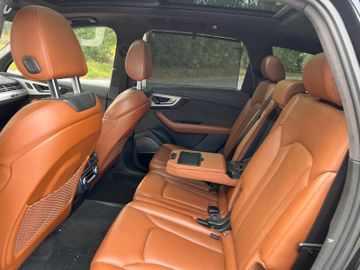 Audi Q7 - 9