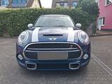 MINI Cooper S Coupé - MINI Cooper S Coupé mit Benzin-Antrieb: Automatik
