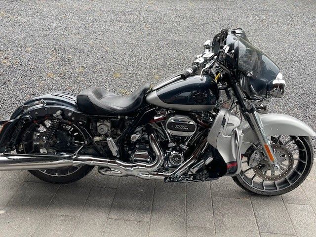 Harley-Davidson Street Glide 117  CVO  , EU model 5HD!