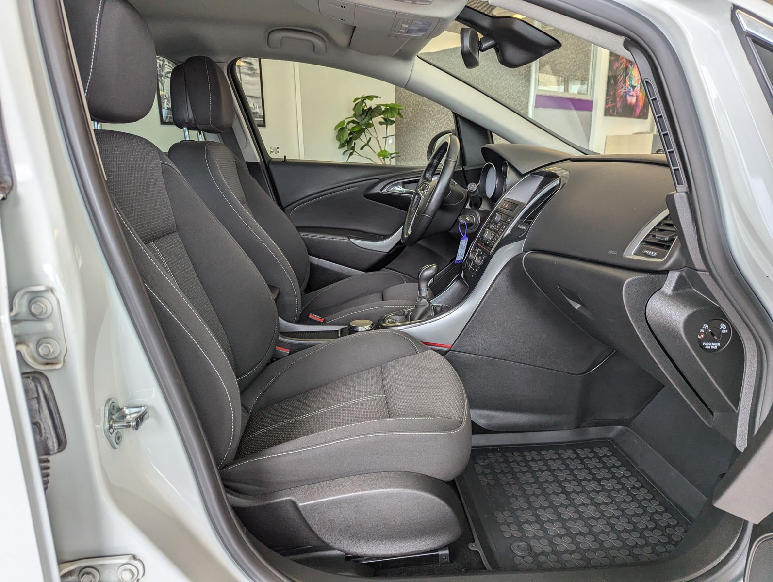 OPEL Astra 2.0 CDTI Innovation Navi Bi-Xenon Tempomat - Image 14