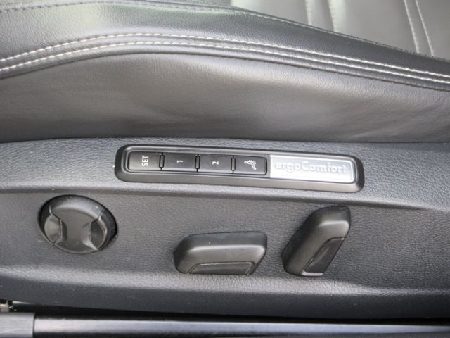 Passat Variant 2.0 TDI 240 PS 4M DSG R-Line Eleg