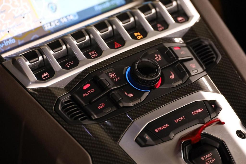 Lamborghini Aventador