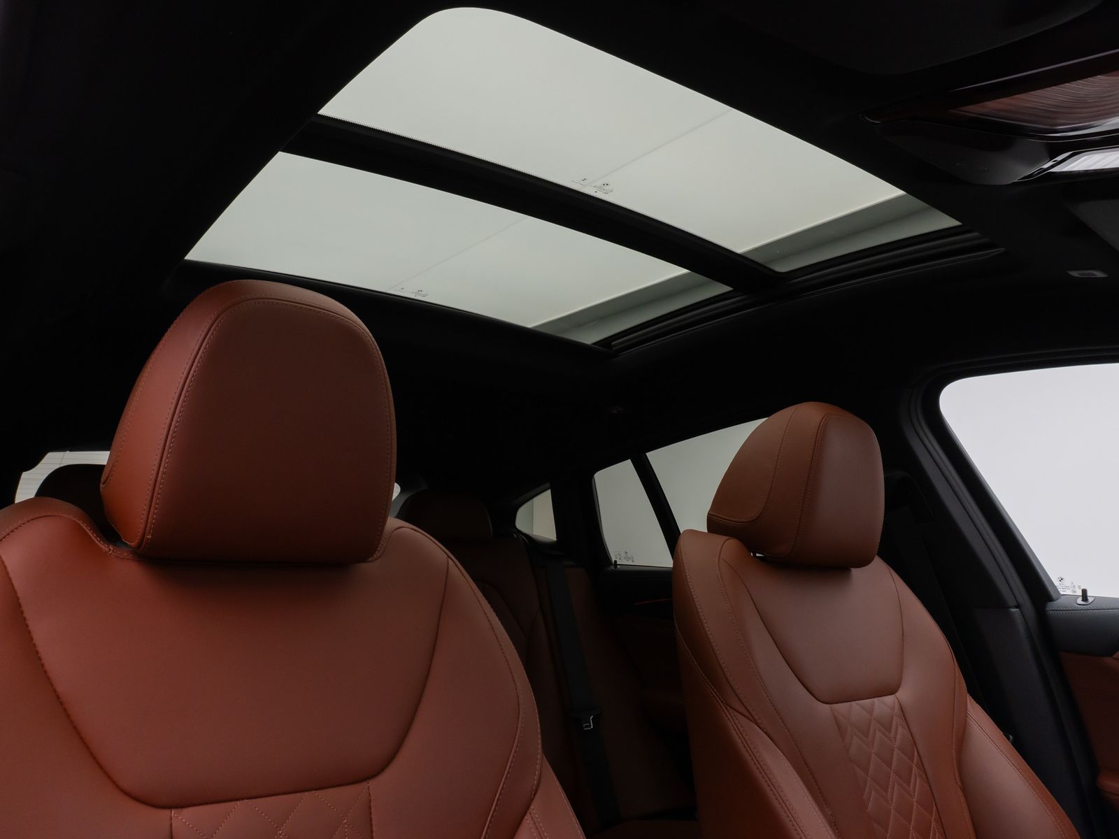 Fahrzeugabbildung BMW X4 M40i Panorama Kamera Laser HUD DAB H/K 21Zoll