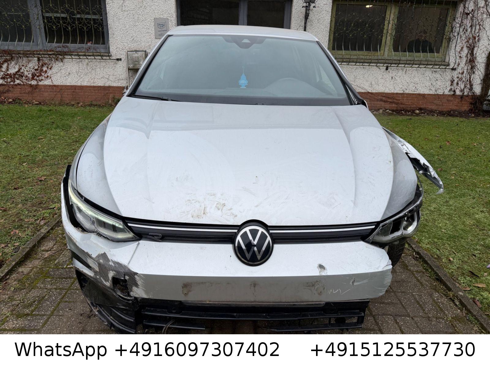 Volkswagen Golf VIII Lim. R-Line Navi,ACC,Alus,Kamera,LED