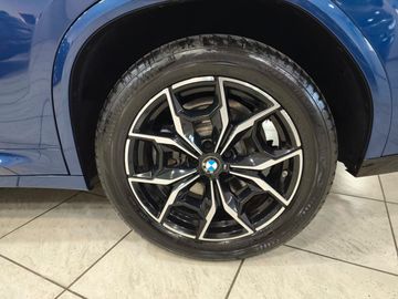 BMW X4 - 11