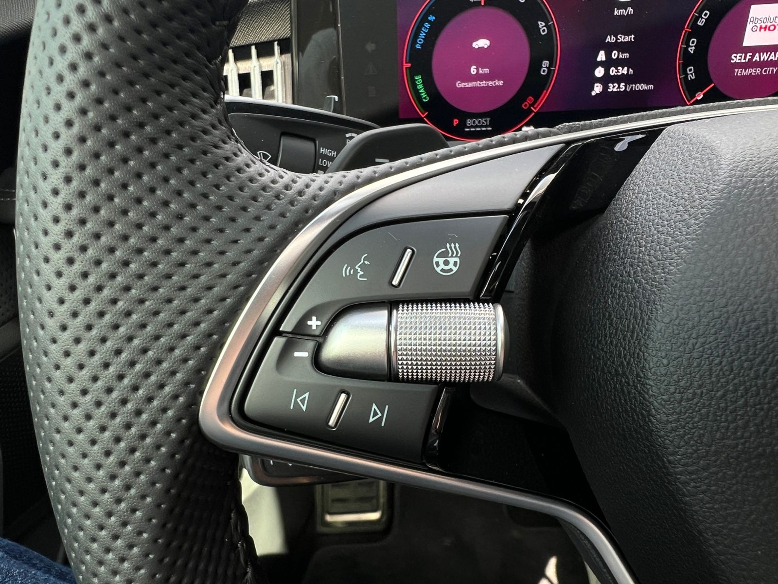 Fahrzeugabbildung SKODA Superb Combi  Sportline 1.5 TSI IV DSG *AHK,Navi