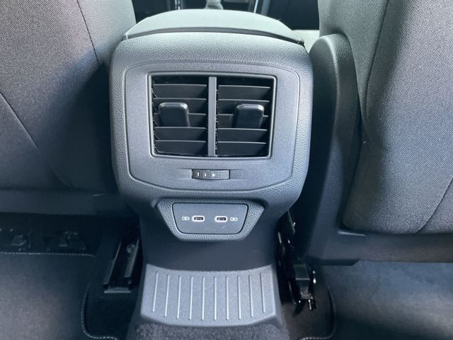 T-Roc R-Line 1.5 TSI DSG Black Style Standhzg/AC
