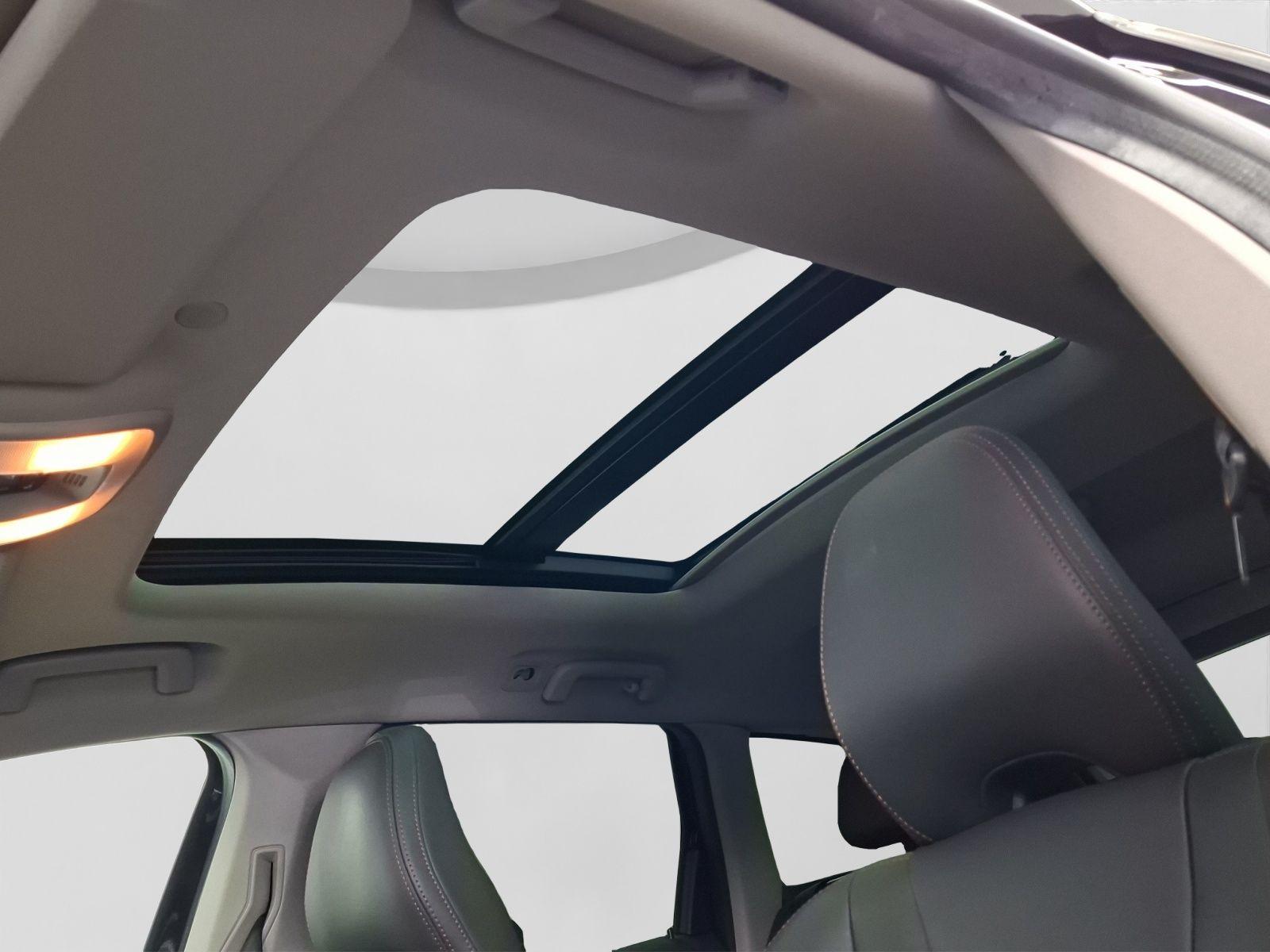 Volvo XC60 T5 AWD SUMMUM AHK PANO LEDER