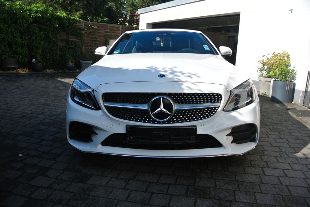 Image of Mercedes-Benz C 200
