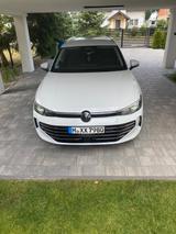 Volkswagen Passat 2.0 TDI SCR DSG Elegance Elegance - Volkswagen Passat mit Diesel-Antrieb: Weiß, Alcantara