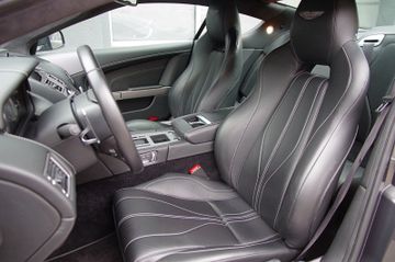 Aston Martin DB 9 Coupe*Facelift,Unfallfrei,Scheckh.,Dt.-FZG*