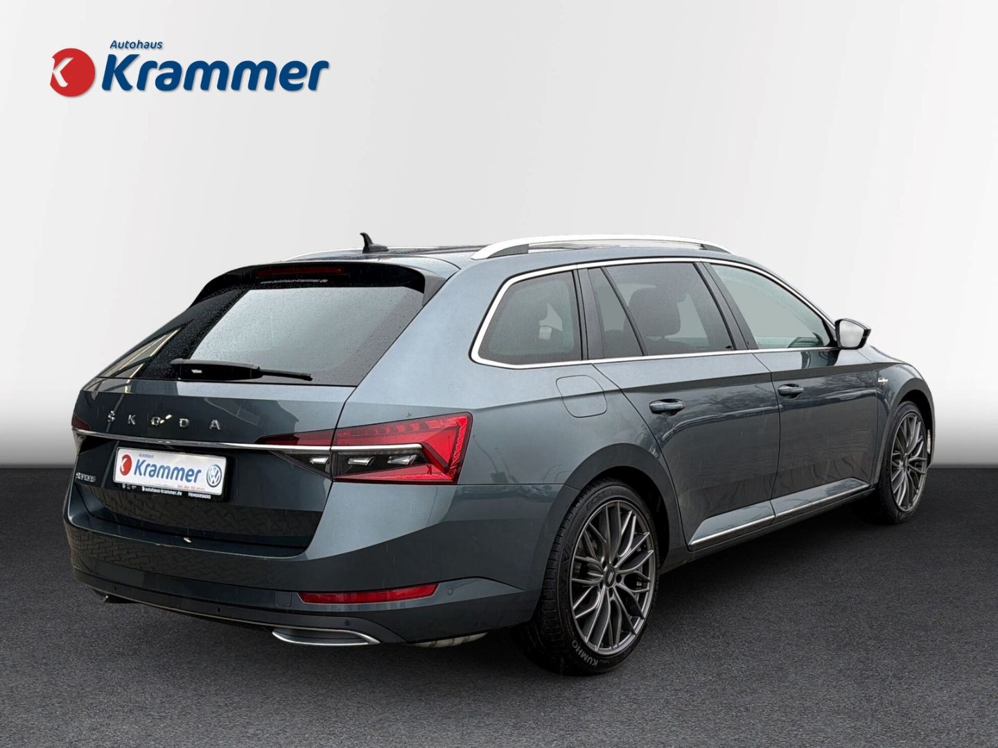 Superb 2.0 TSI DSG Combi L&K *PANO*NAVI*ACC*